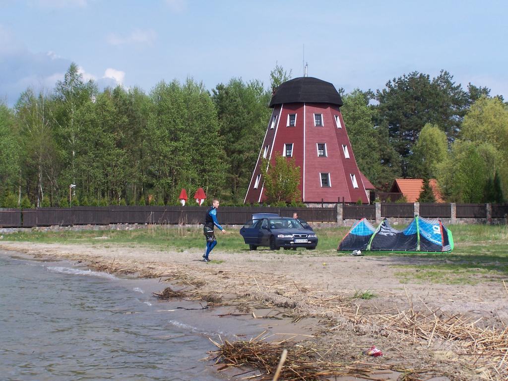 Wiatrak Nowe Guty Bed & Breakfast Exterior photo